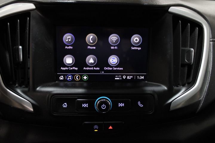 Certified 2022 GMC Terrain SLE w/ Driver Convenience Package image 2