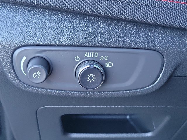 Used 2024 Chevrolet TrailBlazer RS w/ Convenience Package FWD image 20