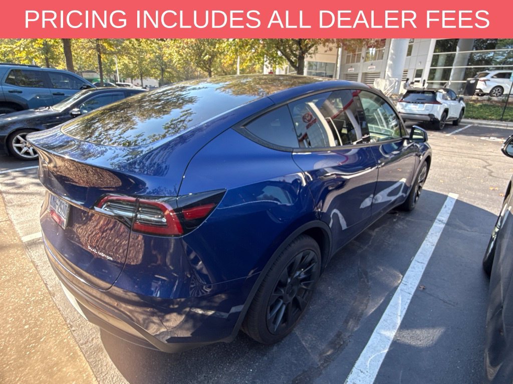 Used 2023 Tesla Model Y Long Range AWD/4WD image 4