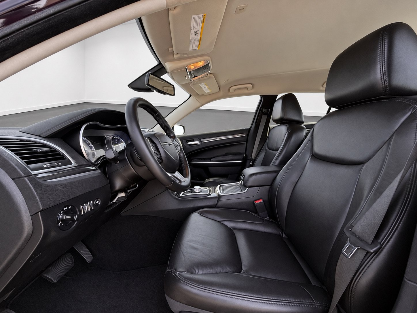 Used 2021 Chrysler 300 Touring L AWD/4WD image 25