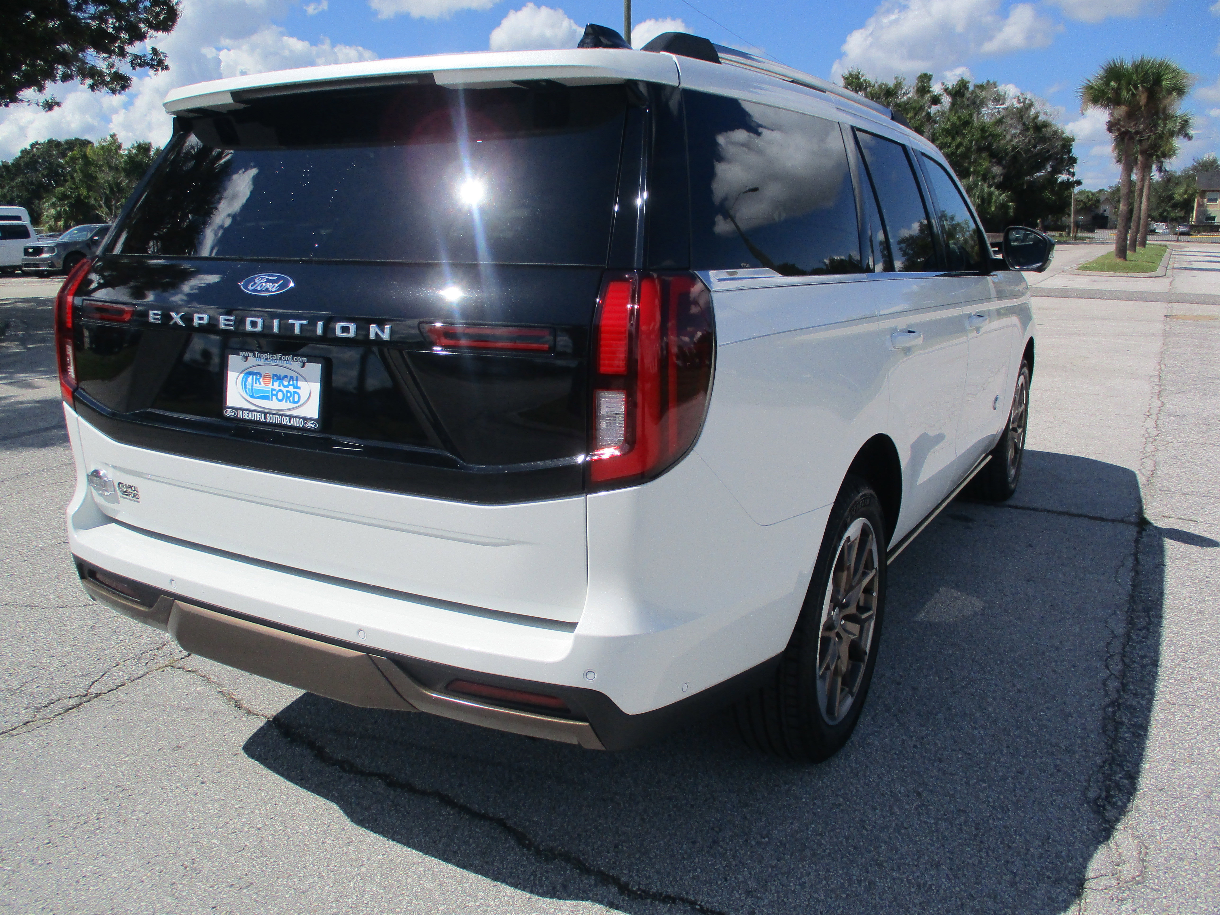 New 2025 Ford Expedition King Ranch image 7