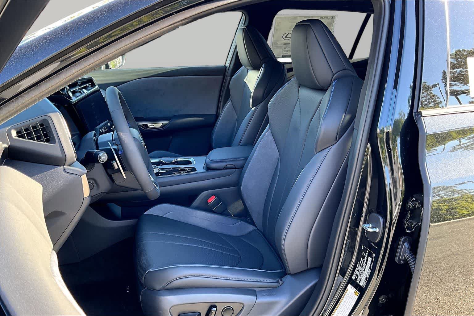 New 2026 Lexus RZ 450e AWD w/ Luxury Package image 18