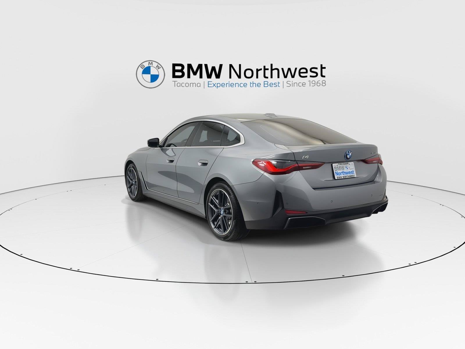 Used 2023 BMW i4 eDrive35 w/ Premium Package RWD image 13