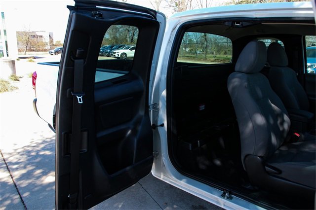 Used 2017 Toyota Tacoma SR image 26