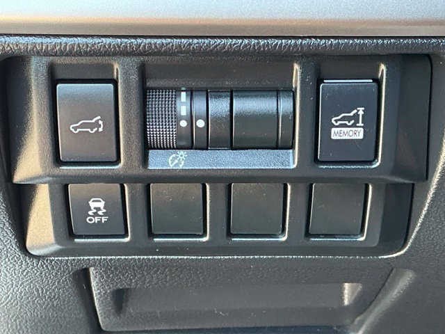 Used 2018 Subaru Outback 2.5i Premium AWD/4WD image 21