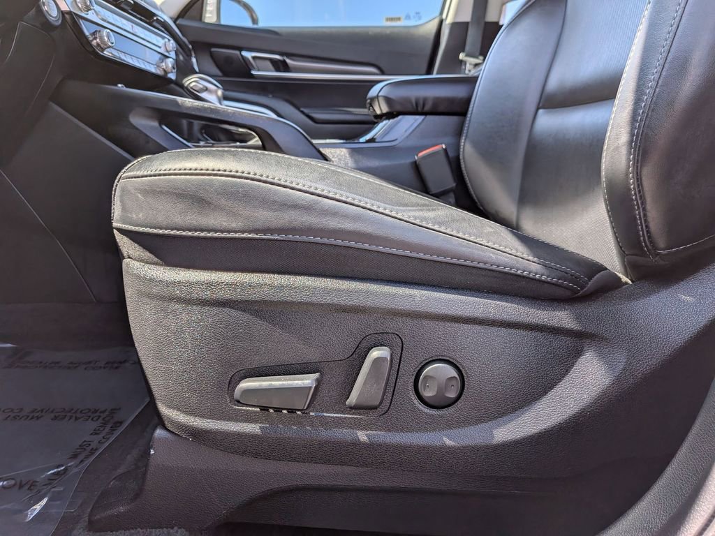 Used 2025 Kia Telluride S image 16