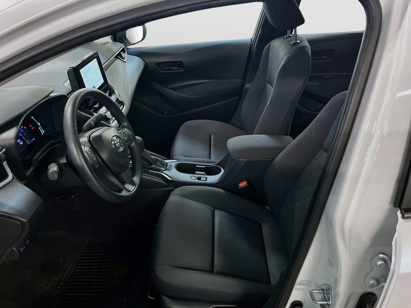 Used 2026 Toyota Corolla LE FWD image 20