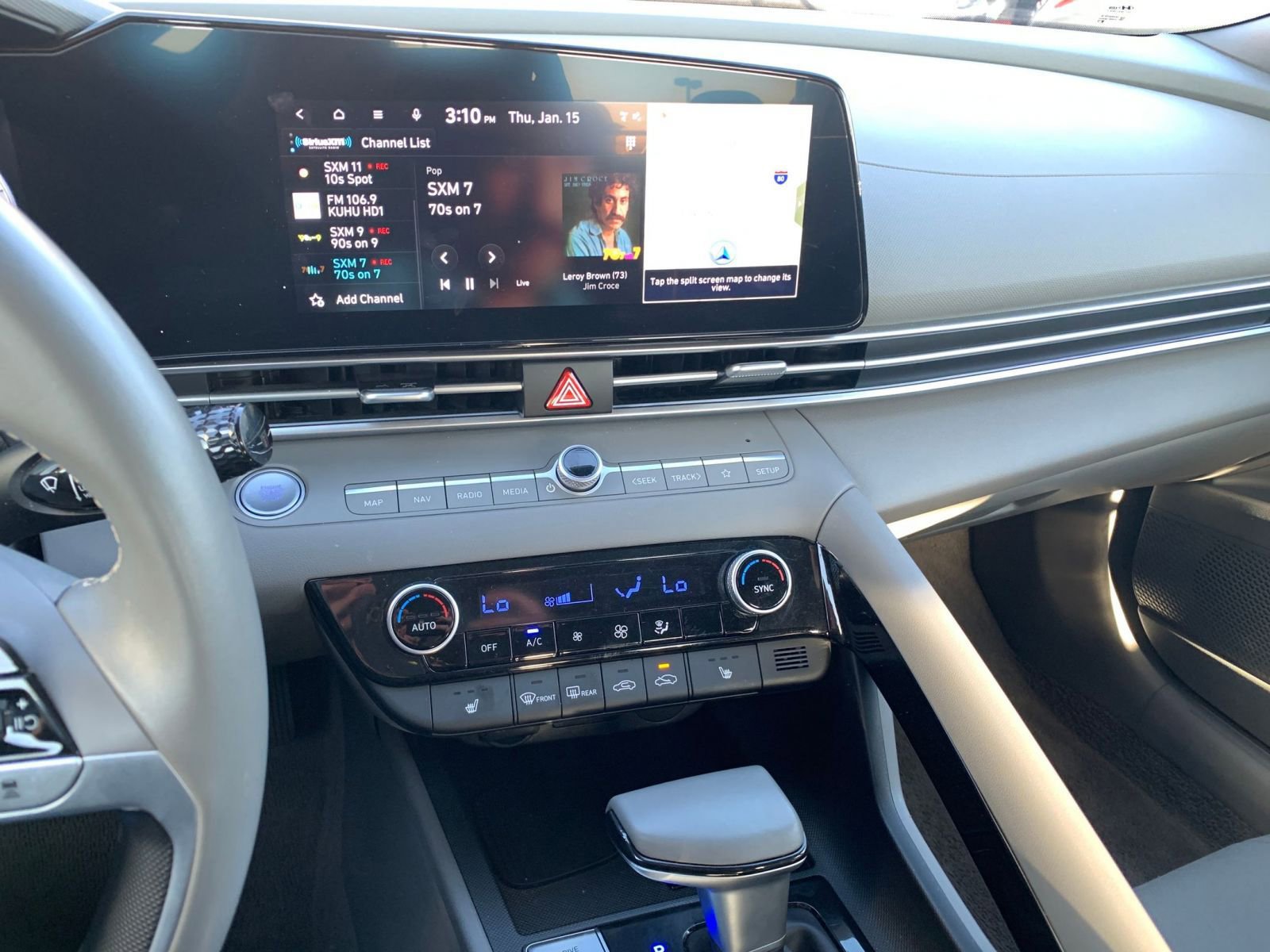 Used 2025 Hyundai Elantra SEL image 18