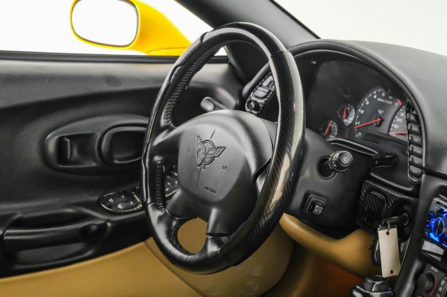 Used 2004 Chevrolet Corvette Convertible w/ Preferred Equipment Group image 11