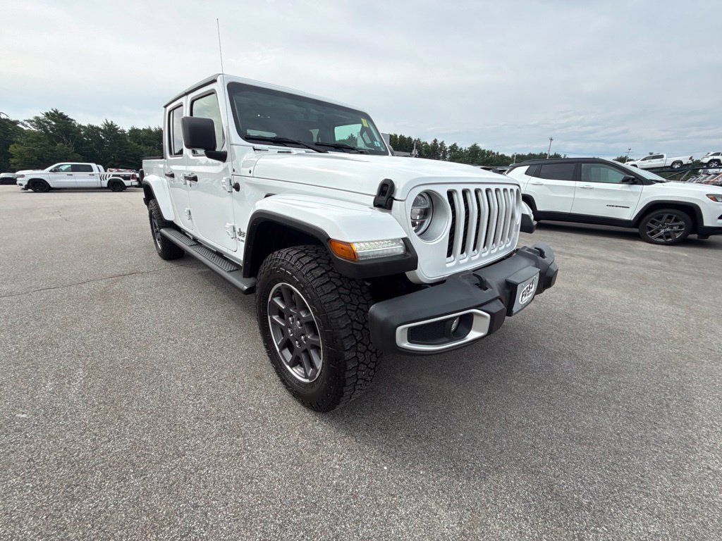 Certified 2022 Jeep Gladiator Overland w/ LED Lighting Group AWD/4WD image 7