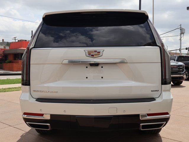 Certified 2025 Cadillac Escalade Premium Luxury Platinum image 4