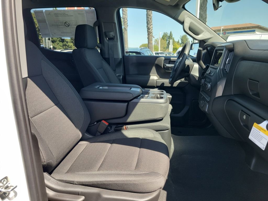 New 2026 Chevrolet Silverado 1500 Custom RWD image 16