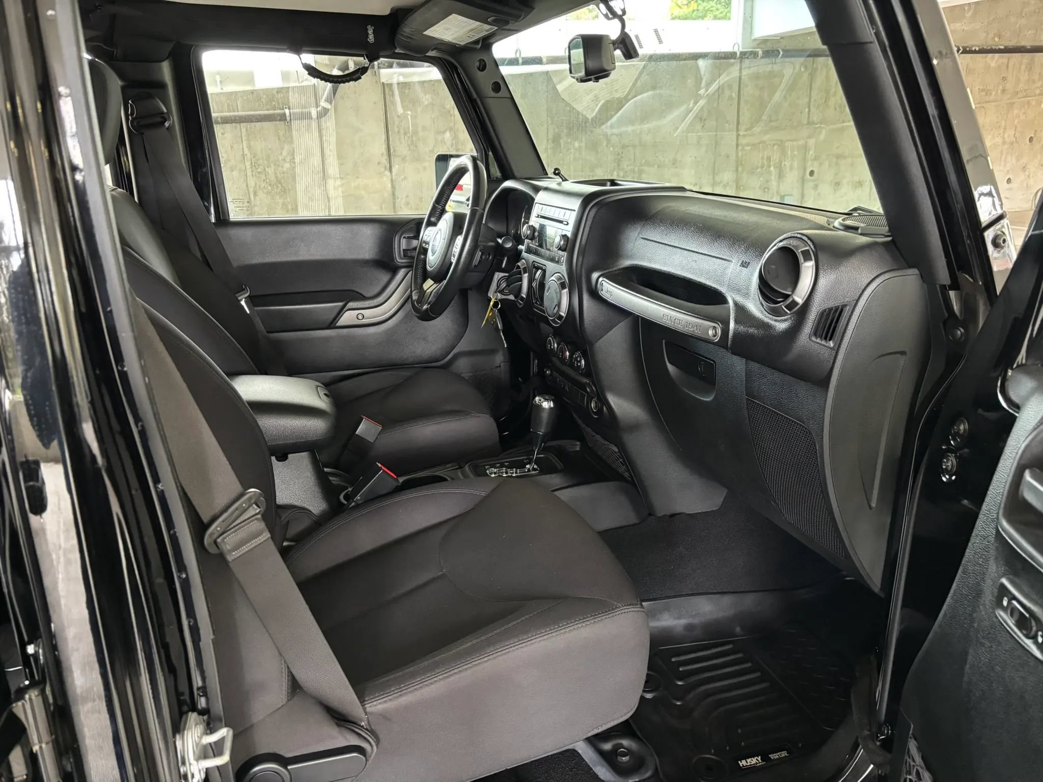 Used 2015 Jeep Wrangler Unlimited Sport AWD/4WD image 23