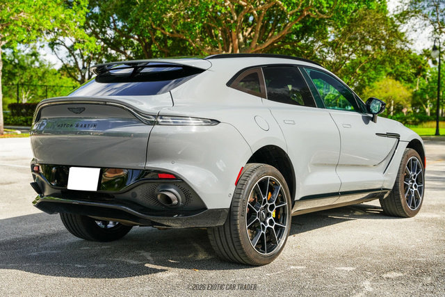 Used 2021 Aston Martin DBX AWD/4WD image 8