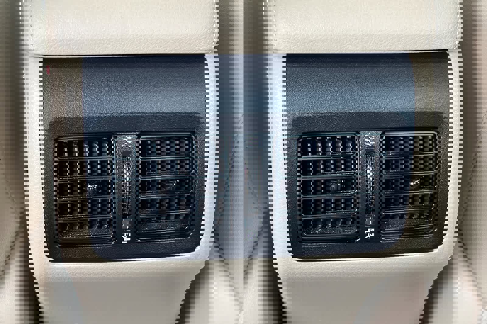 Used 2013 Toyota Camry XLE image 14