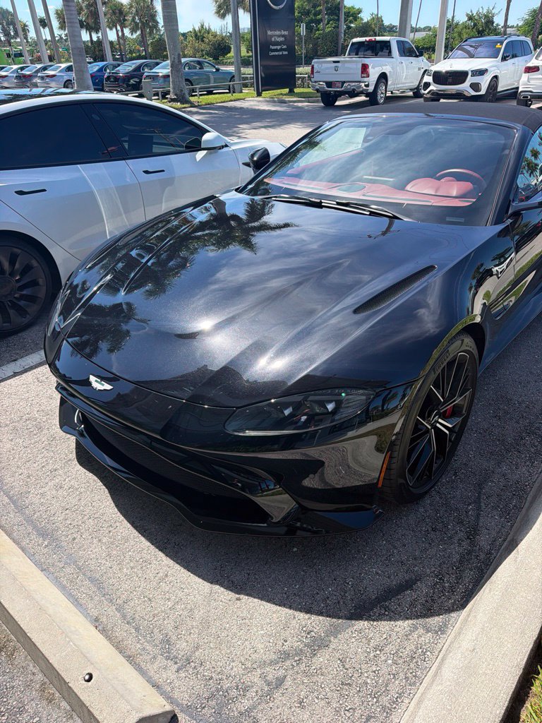 Used 2022 Aston Martin V8 Vantage Roadster
