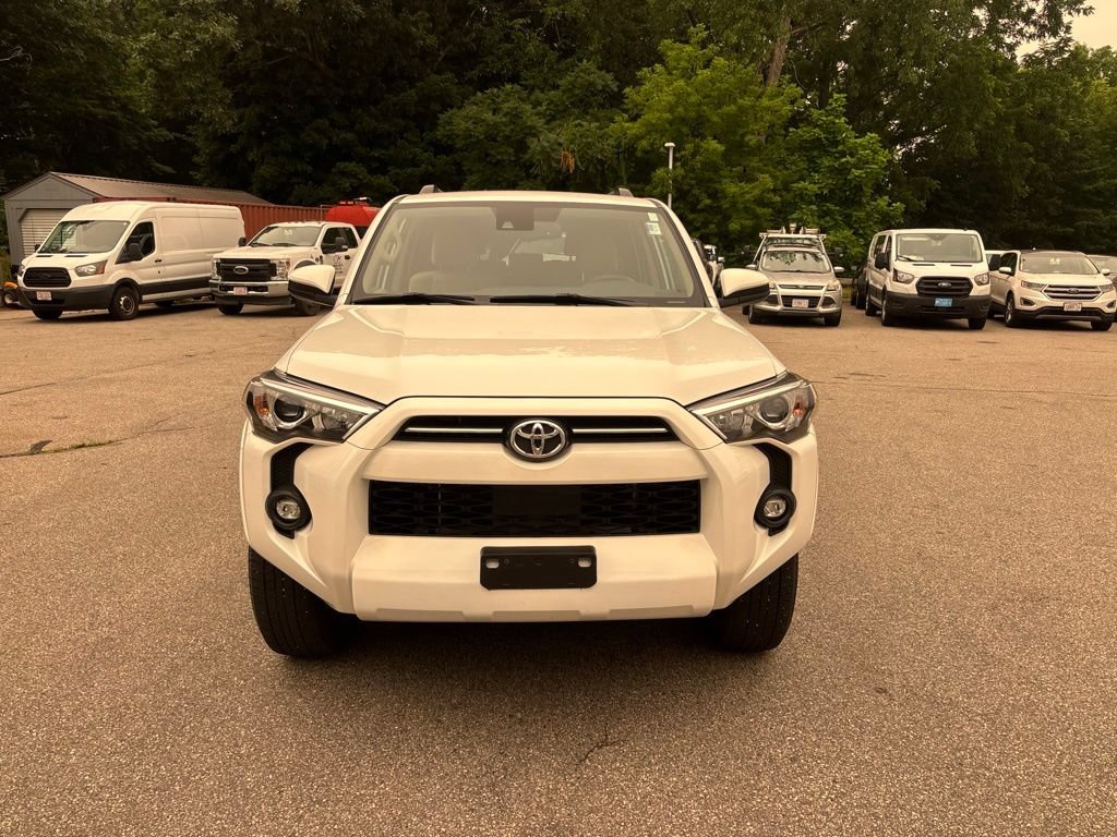 Used 2023 Toyota 4Runner SR5 AWD/4WD image 2