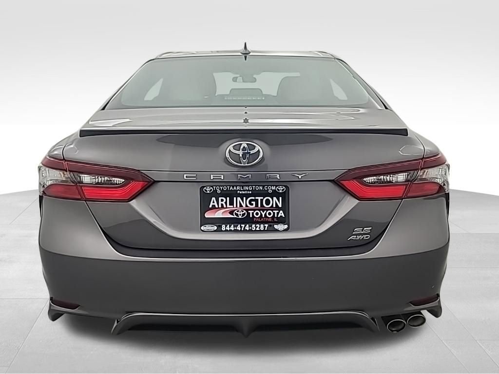 Used 2023 Toyota Camry SE image 5