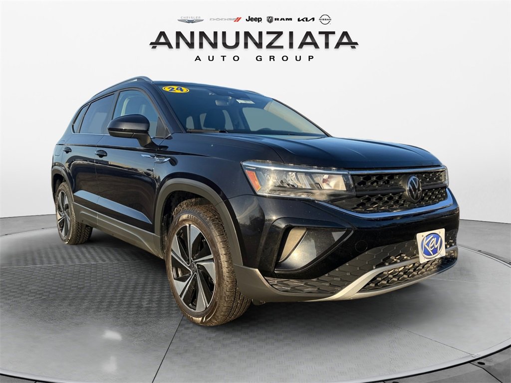 Used 2024 Volkswagen Taos SE image 7