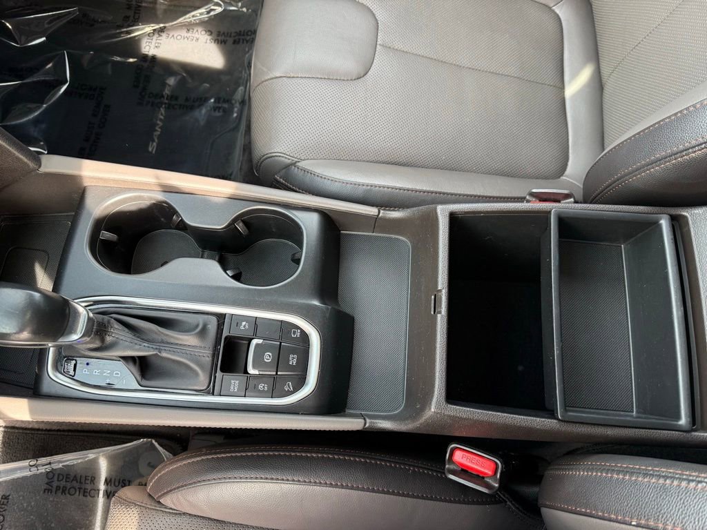 Used 2020 Hyundai Santa Fe Limited image 15