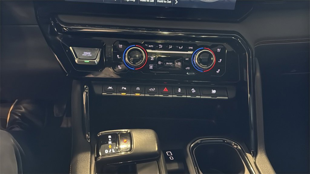 Used 2022 GMC Sierra 1500 AT4 w/ AT4 Premium Package image 28