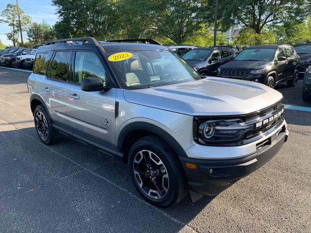 Used 2023 Ford Bronco Sport Outer Banks w/ Tech Package AWD/4WD image 8