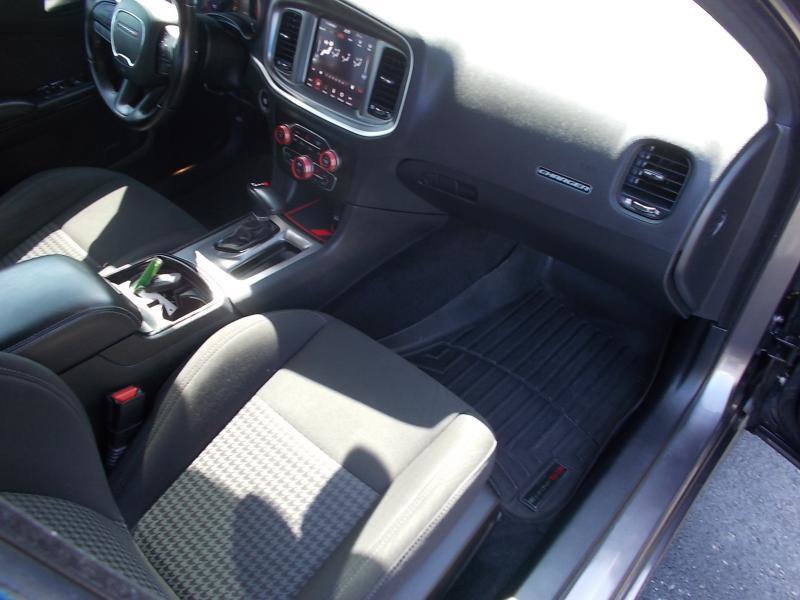 Used 2020 Dodge Charger R/T w/ Blacktop Package RWD image 21