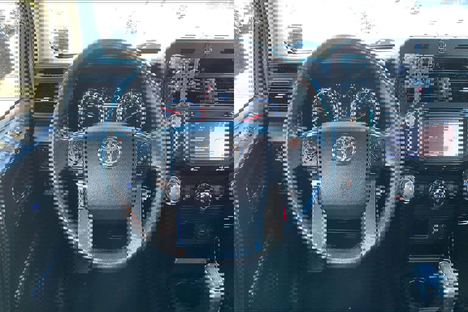 Used 2018 Toyota 4Runner TRD Off-Road image 5