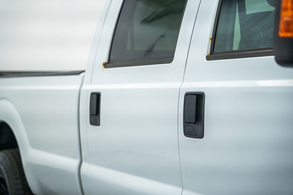 Used 2015 Ford F250 XLT w/ FX4 Off-Road Package image 17