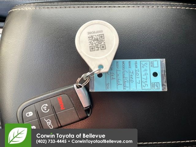 Used 2017 Jeep Grand Cherokee Limited image 5