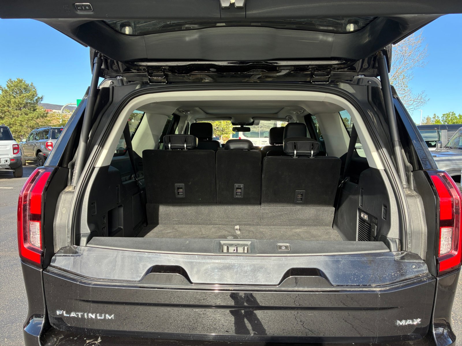 Used 2025 Ford Expedition Max Platinum AWD/4WD image 34