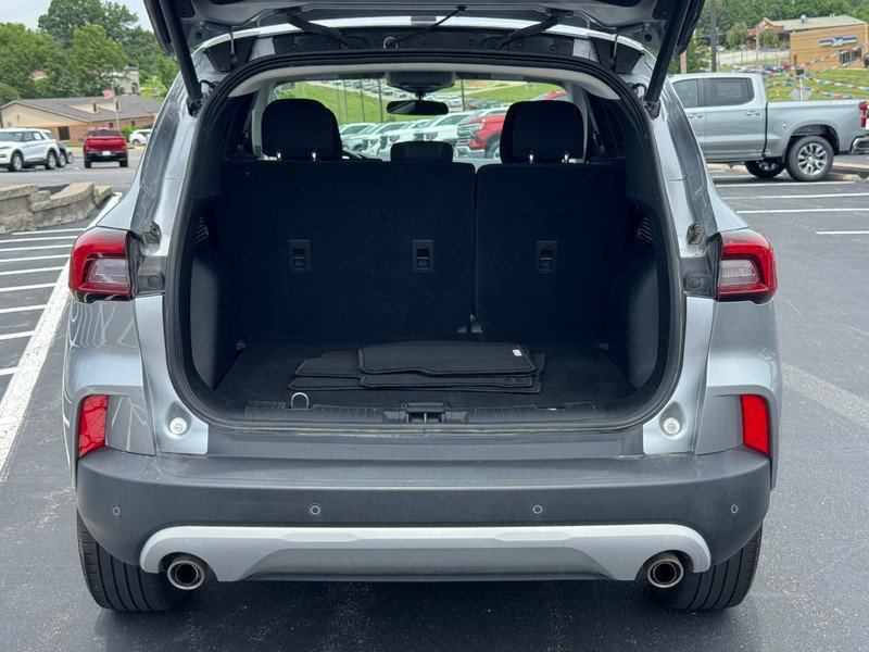 Used 2023 Ford Escape Active AWD/4WD image 5