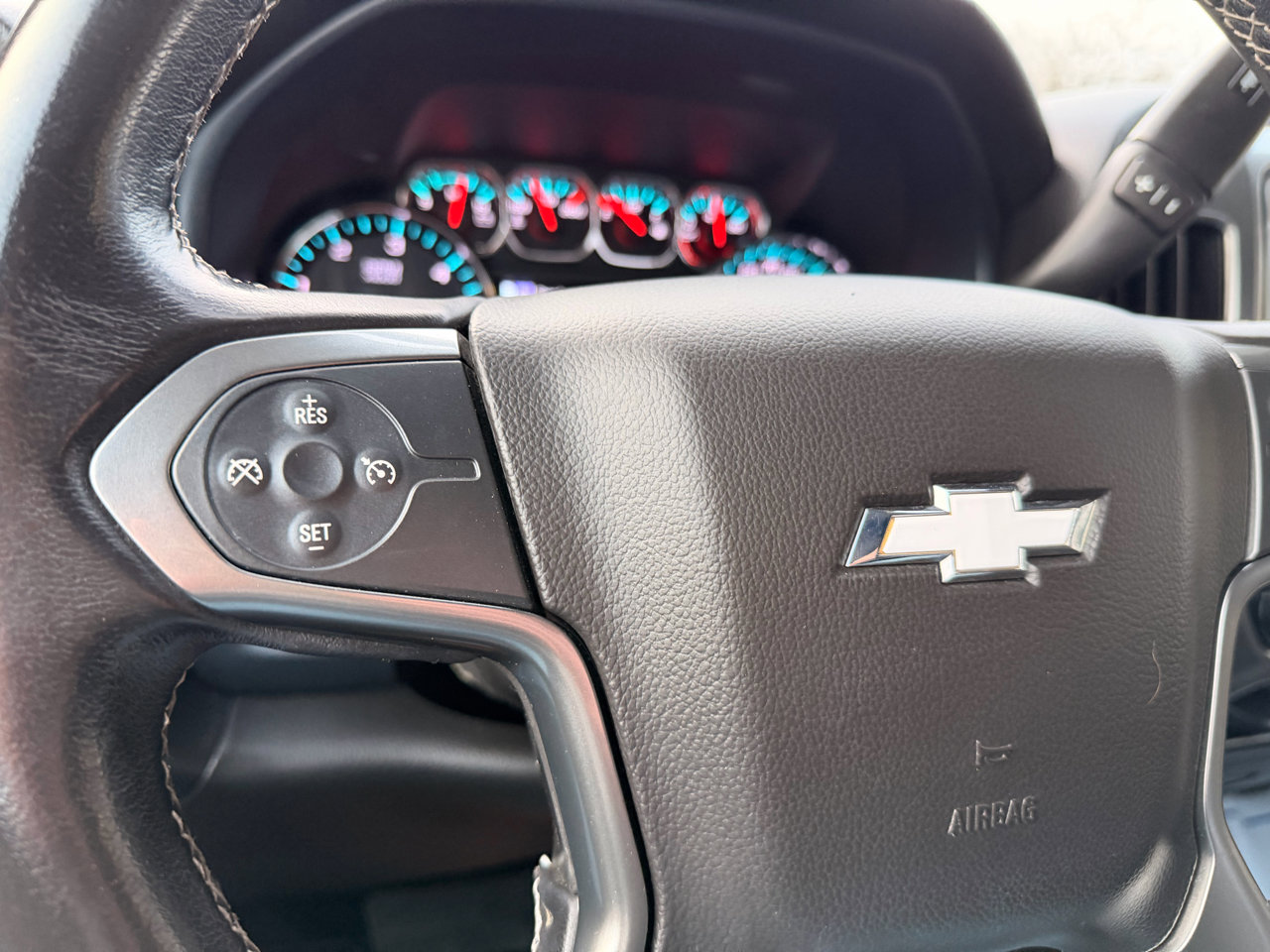 Used 2018 Chevrolet Silverado 1500 LT w/ LT Eassist Package image 21