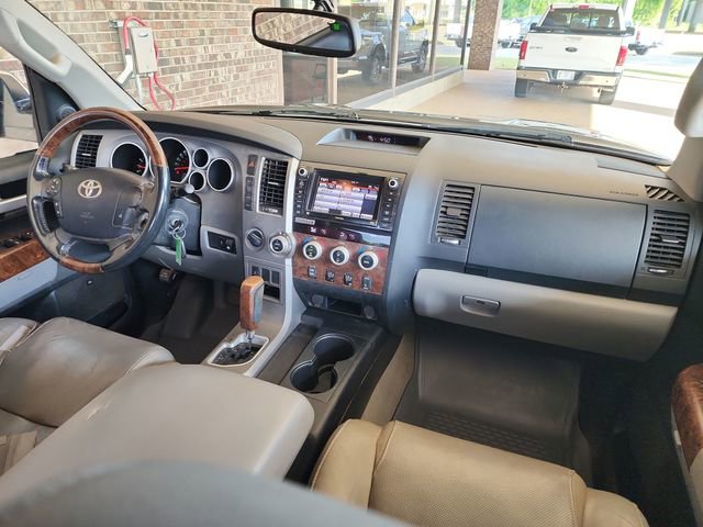 Used 2011 Toyota Tundra Limited w/ Platinum Pkg AWD/4WD image 14