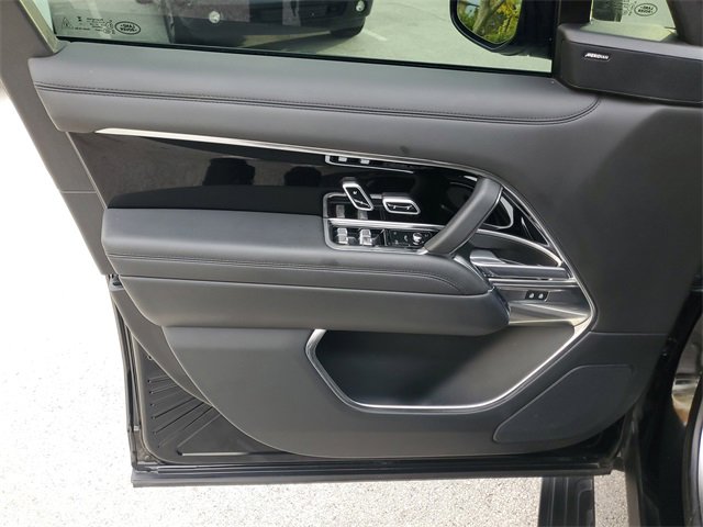 Certified 2023 Land Rover Range Rover SE image 20