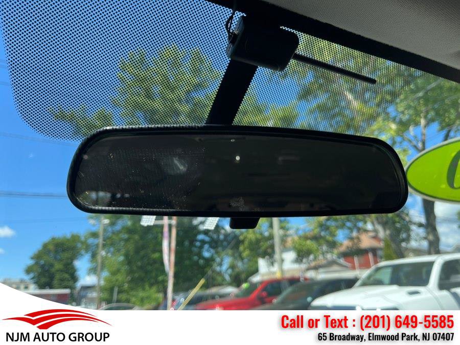 Used 2010 Nissan Pathfinder SE AWD/4WD image 27