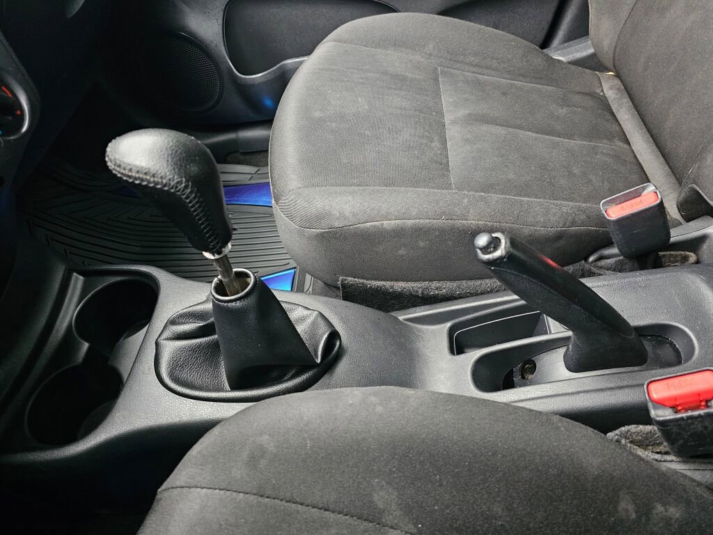 Used 2016 Nissan Versa S image 25