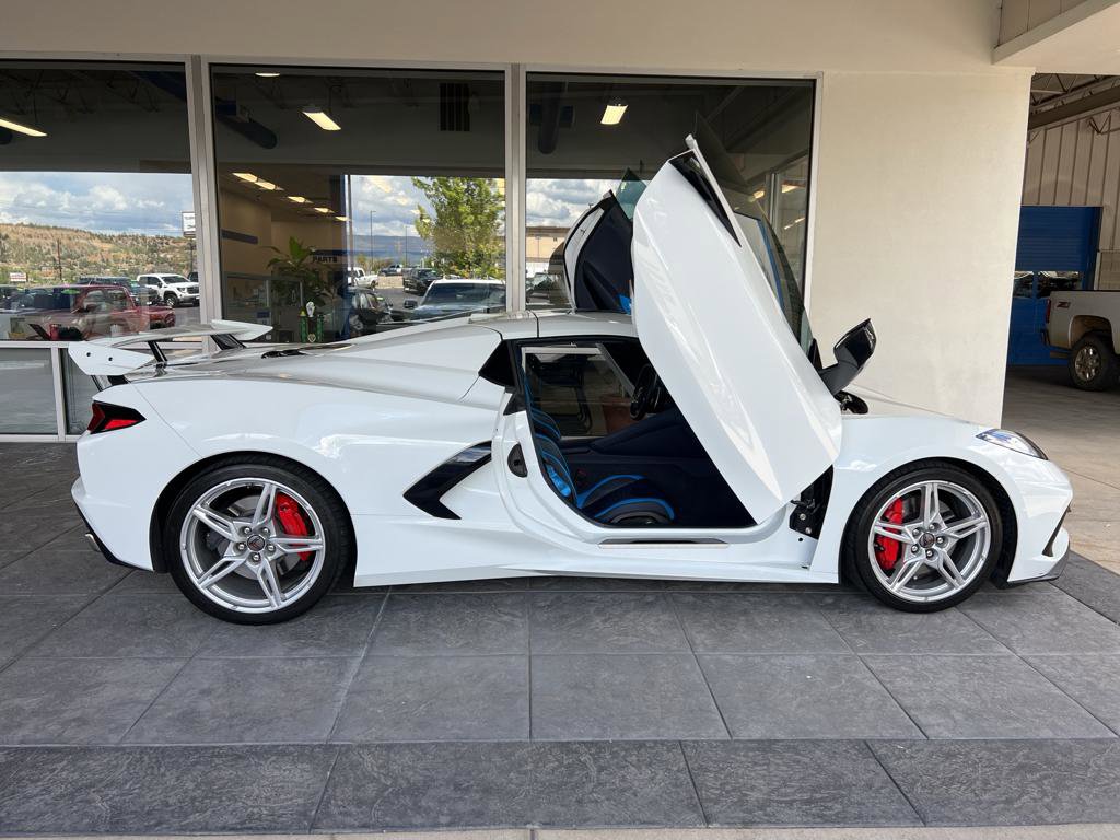 Used 2023 Chevrolet Corvette Stingray Premium Conv w/ Z51 Performance Package image 10