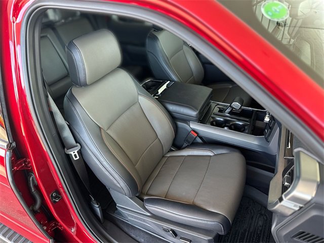 Used 2025 Ford F150 Lariat w/ Equipment Group 502A High image 28