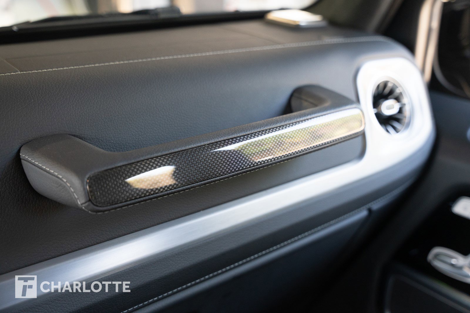 Used 2024 Mercedes-Benz G 550 image 29