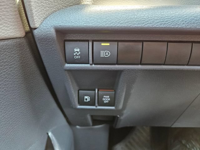 Used 2024 Toyota Sienna LE FWD image 33