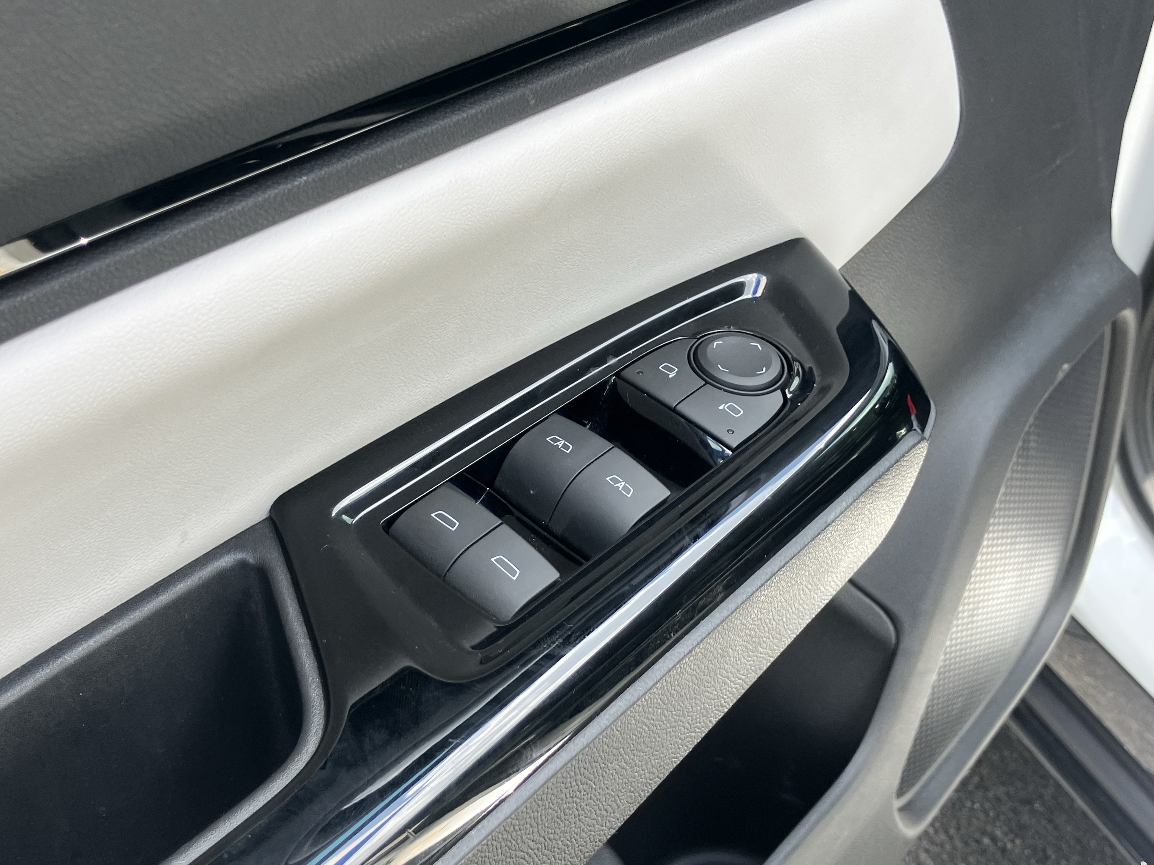Used 2024 Honda Prologue Touring image 15