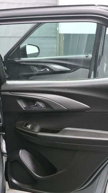 Used 2023 Chevrolet TrailBlazer LS AWD/4WD image 15