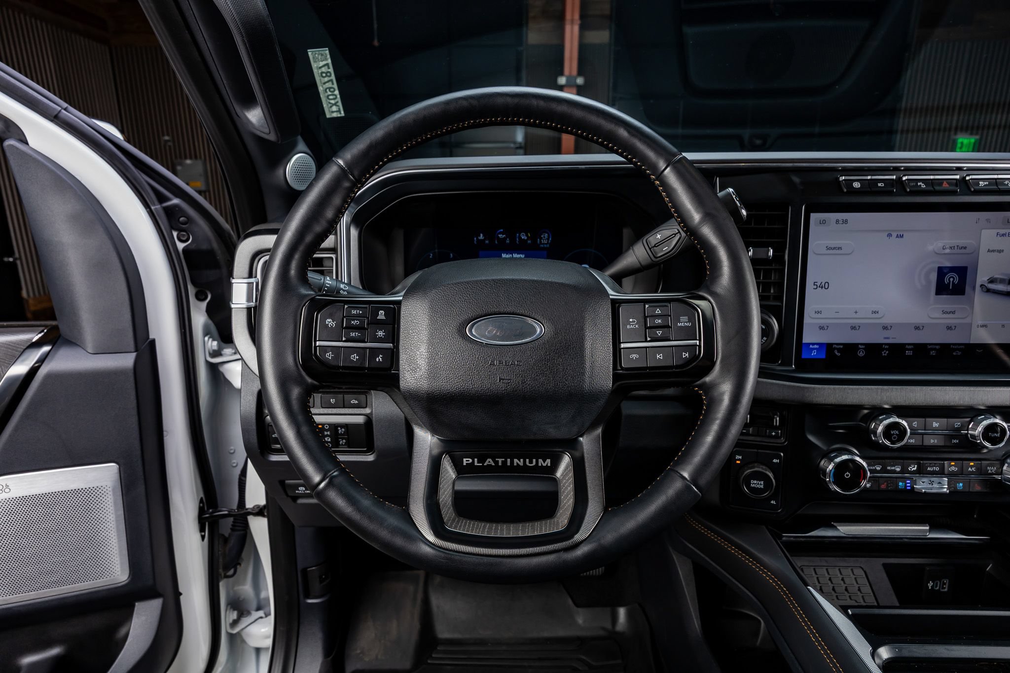 Used 2024 Ford F450 Platinum w/ FX4 Off-Road Package AWD/4WD image 19