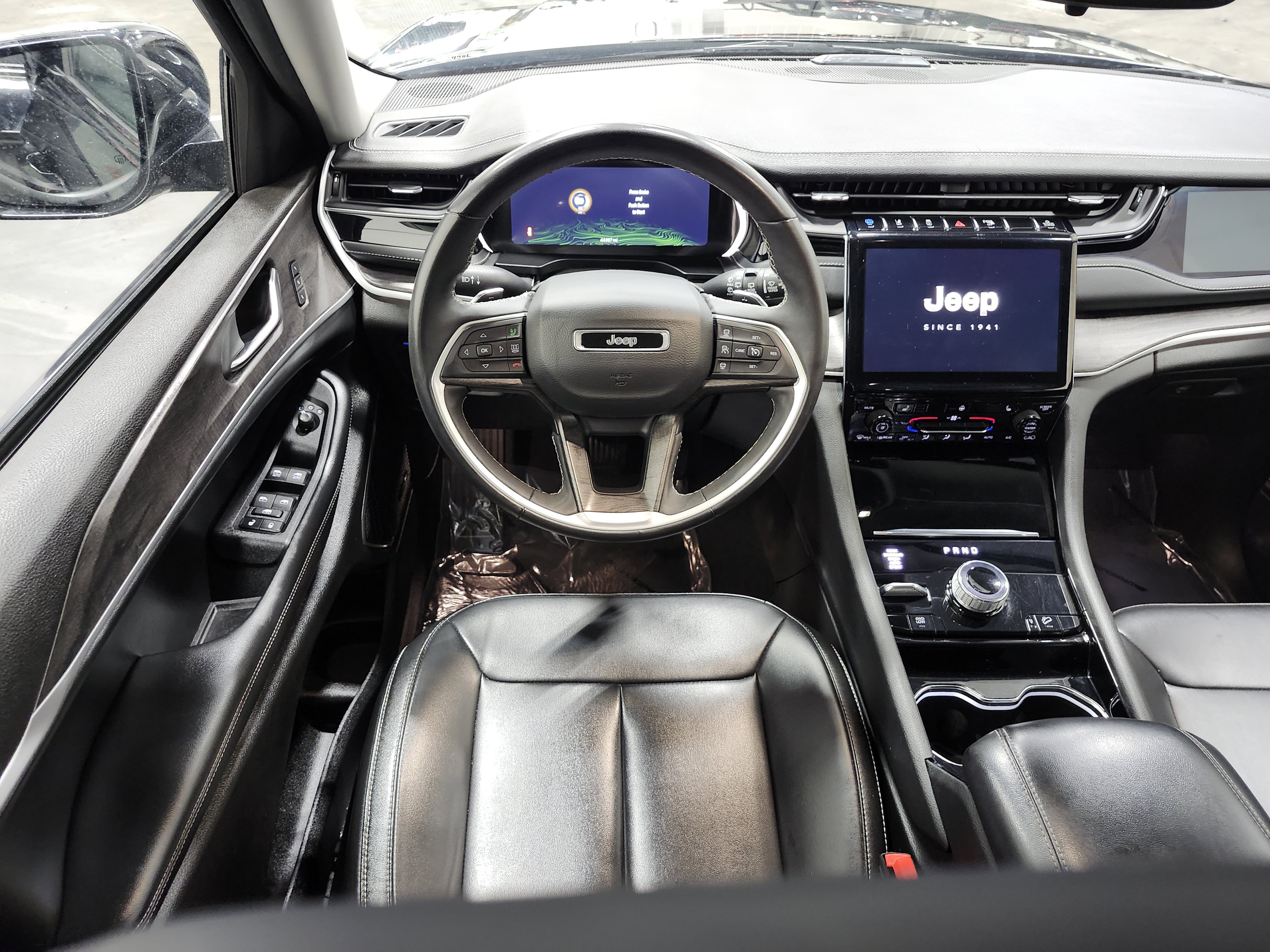 Used 2023 Jeep Grand Cherokee 4WD 4xe image 30