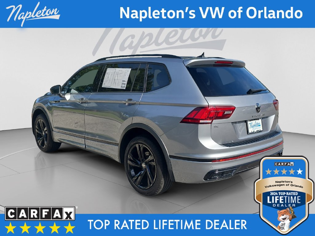 Used 2024 Volkswagen Tiguan SE R-Line AWD/4WD image 3