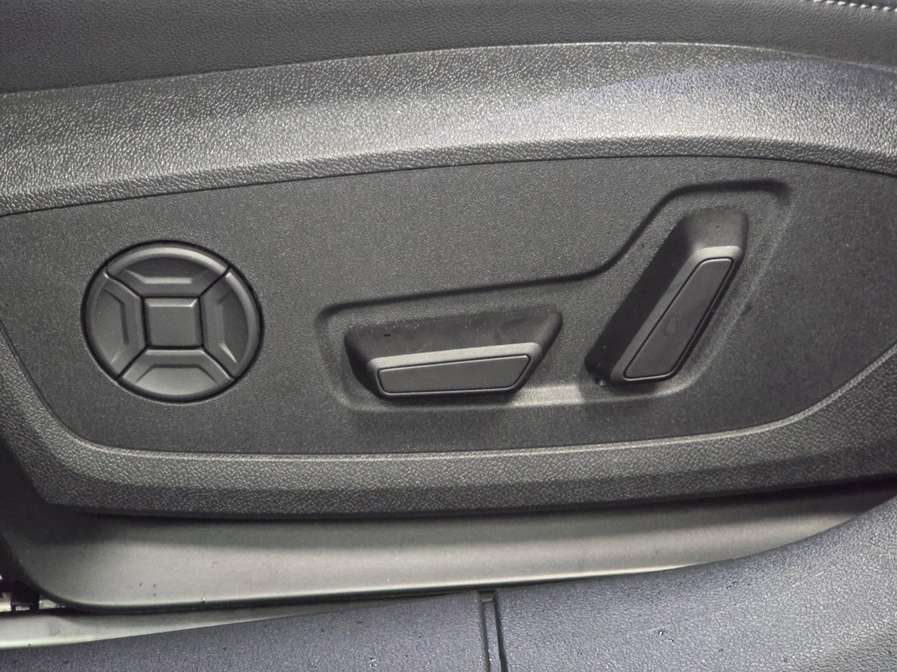 Certified 2025 Audi A5 2.0T Premium w/ Convenience Package image 33