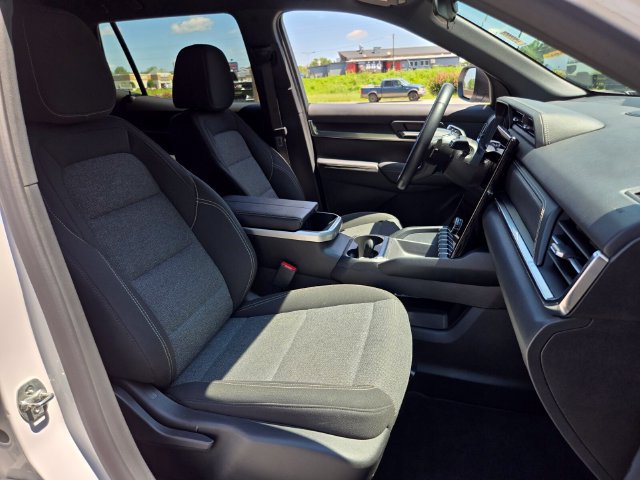 Used 2025 GMC Terrain Elevation AWD/4WD image 21