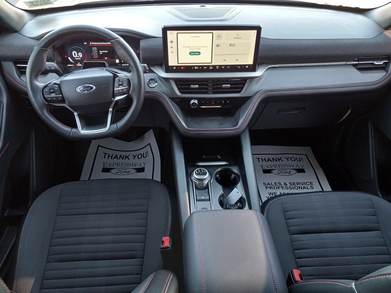 Used 2025 Ford Explorer ST-Line w/ ST-Line Street Pack AWD/4WD image 18