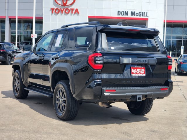 Certified 2025 Toyota 4Runner SR5 AWD/4WD image 5